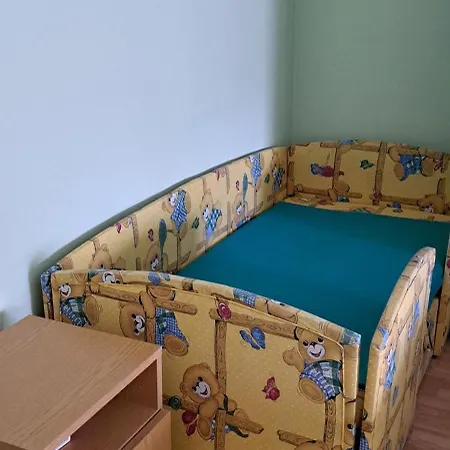 Luca-lak Apartmán *