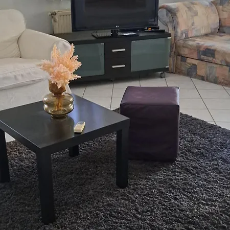 Luca-lak Apartman