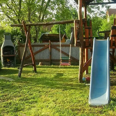 Luca-lak Apartman Fonyód